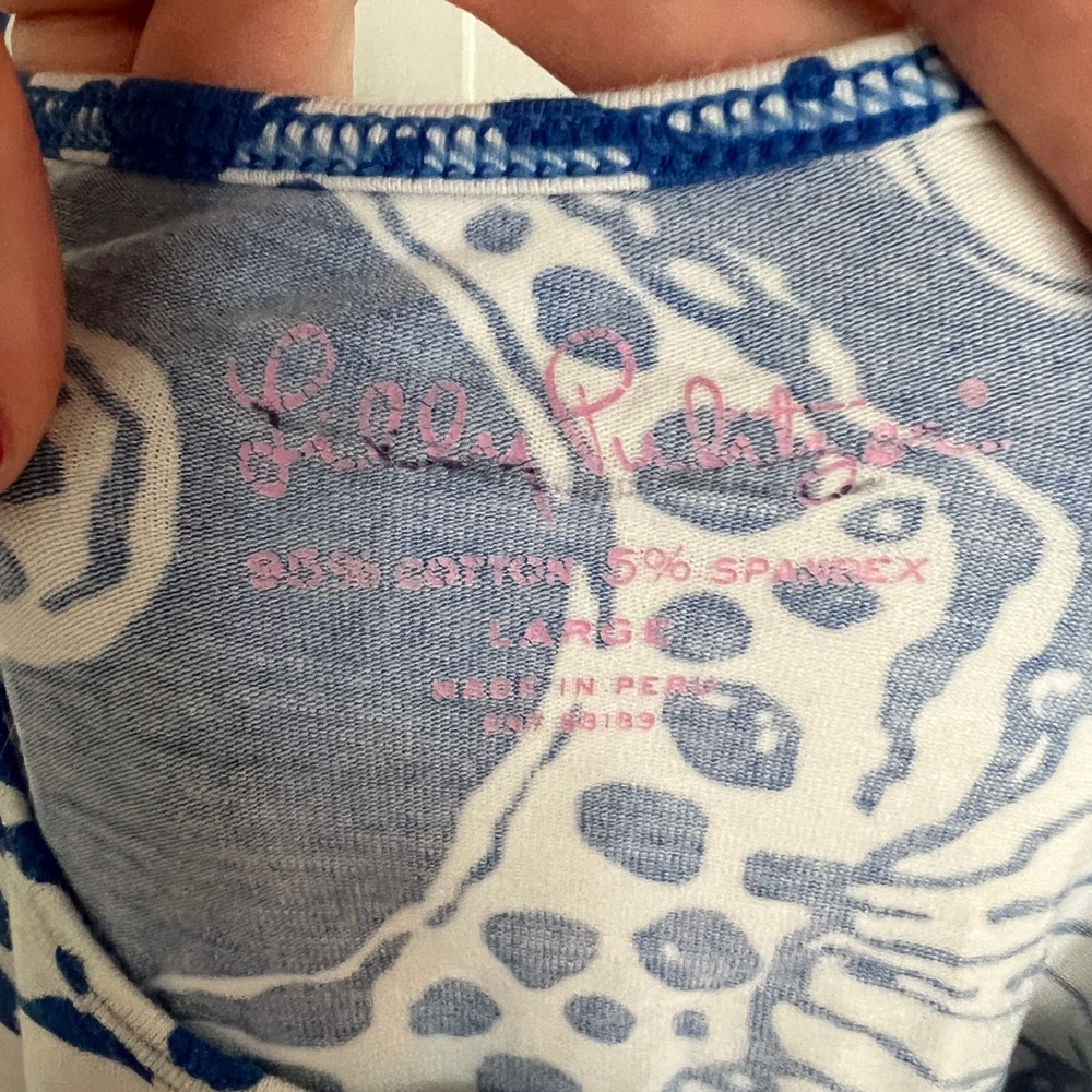 Blue and White Floral Tank - Picture 2 of 3